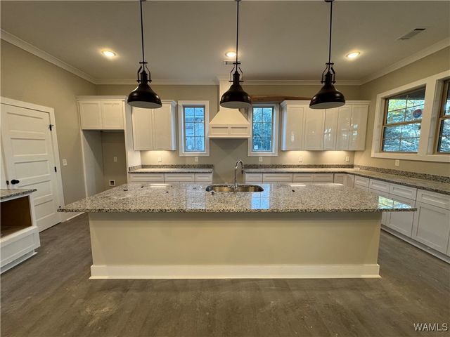 13807 Burks, Northport, AL 35475