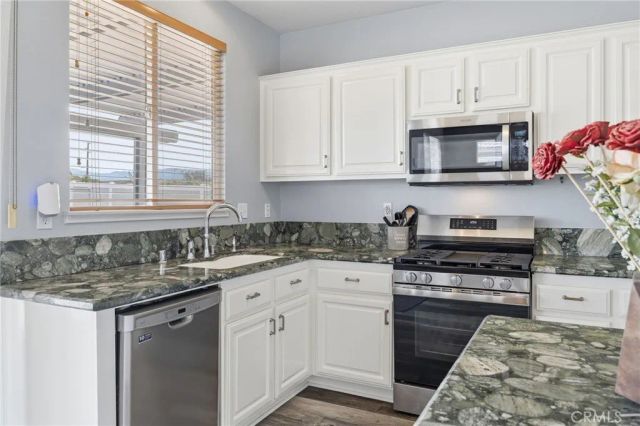 963 Cornerstone Way, Corona, CA 92878