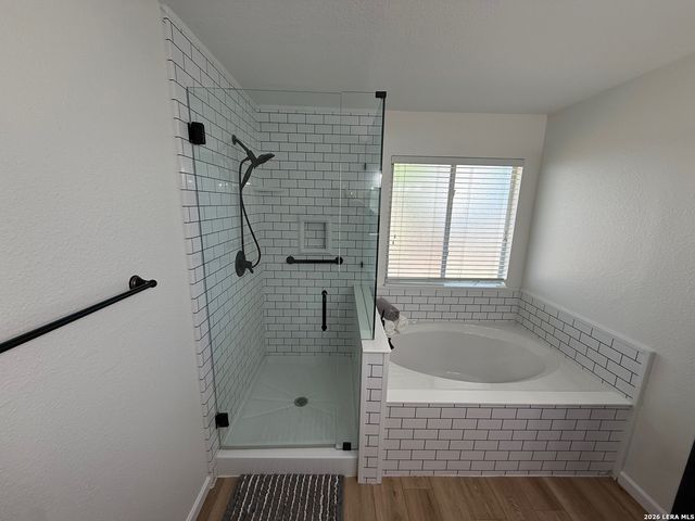 7847 Oakdale Park, San Antonio, TX 78254