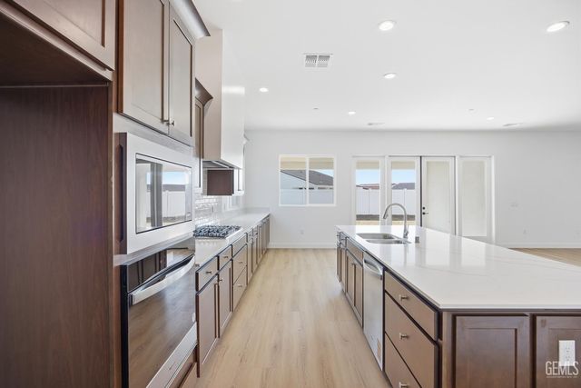 12911 Altair Court, Bakersfield, CA 93312