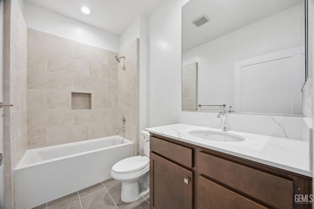 12911 Altair Court, Bakersfield, CA 93312