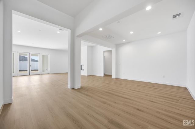 12911 Altair Court, Bakersfield, CA 93312