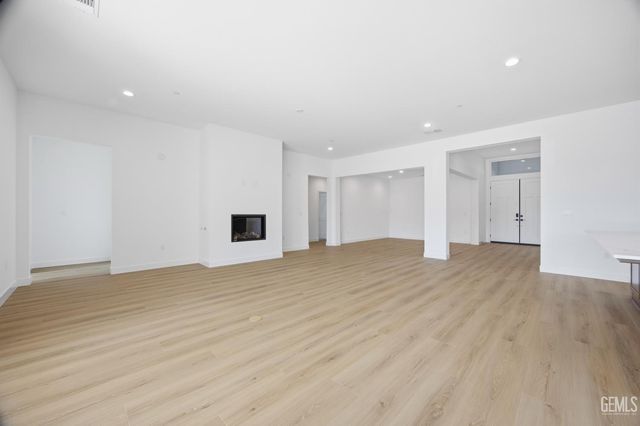 12911 Altair Court, Bakersfield, CA 93312