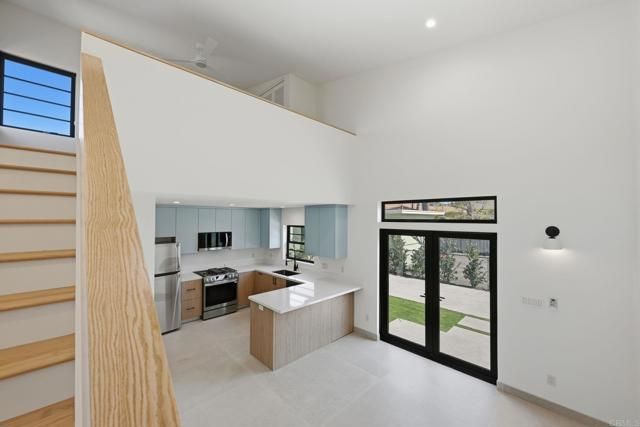 1065 Buena Vista, Carlsbad, CA 92008