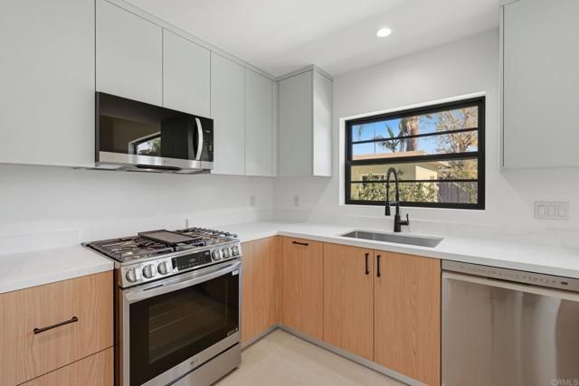 1065 Buena Vista, Carlsbad, CA 92008