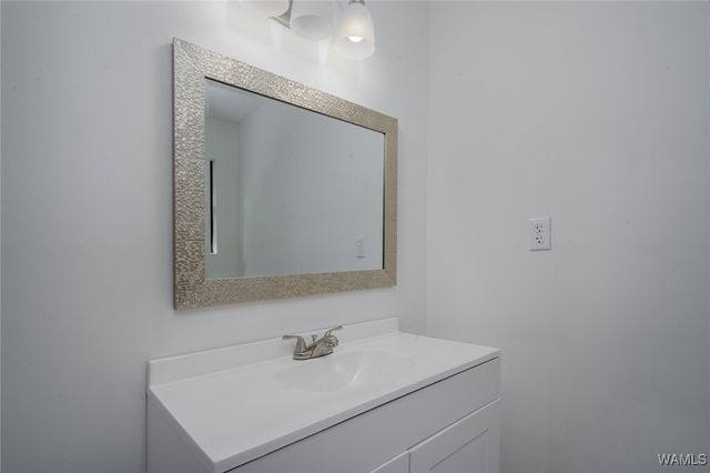 609 8th SW, Fayette, AL 35555