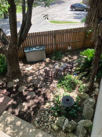 8702 Stream Circle, San Antonio, TX 78250
