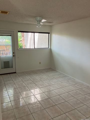 8702 Stream Circle, San Antonio, TX 78250
