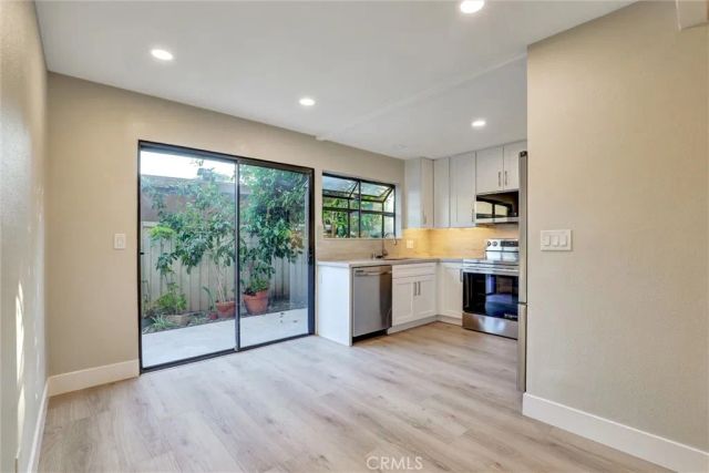 93 Streamwood, Irvine, CA 92620