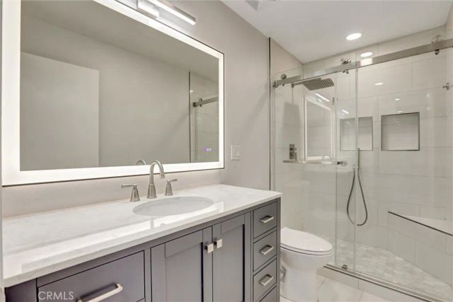 93 Streamwood, Irvine, CA 92620