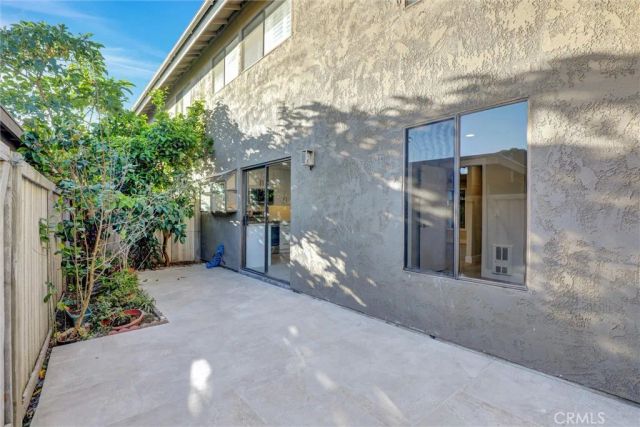 93 Streamwood, Irvine, CA 92620
