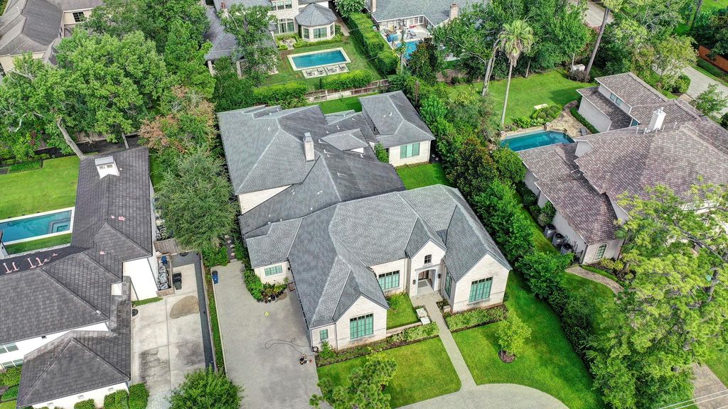 247 Piney Point Road, Piney Point Village, TX 77024