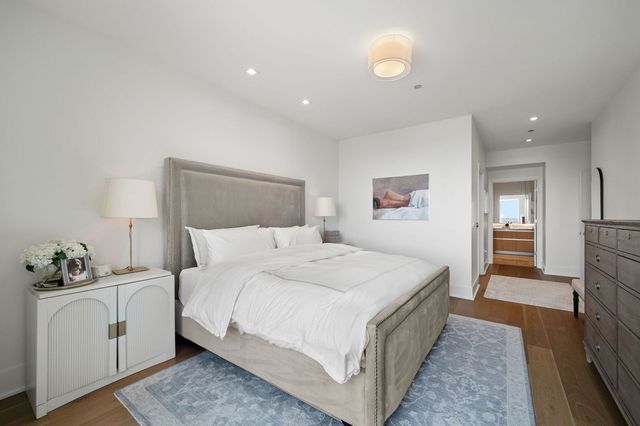 363 E Wacker Drive 3109, Chicago, IL 60601