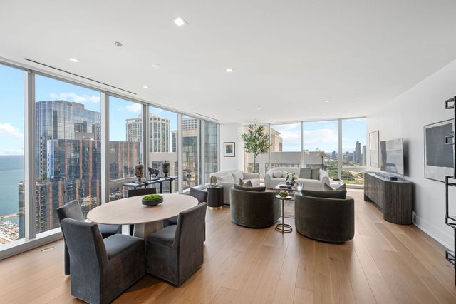 363 E Wacker Drive 3109, Chicago, IL 60601