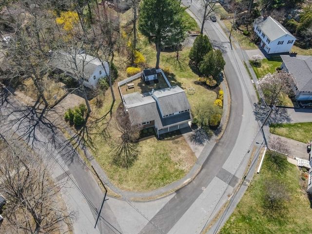 137 Robert Rd, Dedham, MA 02026