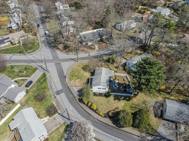 137 Robert Rd, Dedham, MA 02026