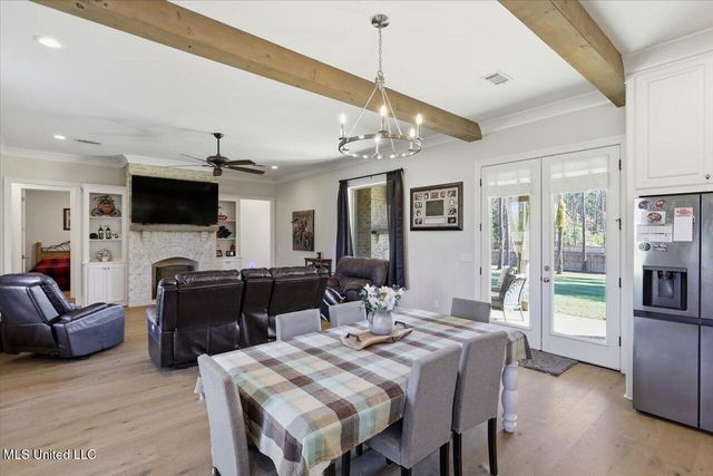 173 Fallen Oaks Drive, Brandon, MS 39047