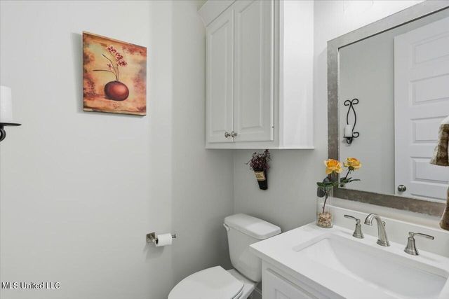 173 Fallen Oaks Drive, Brandon, MS 39047