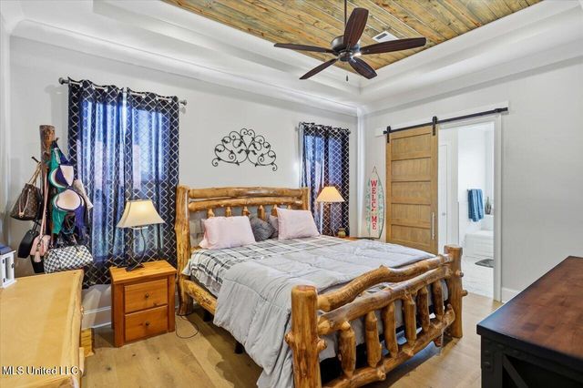 173 Fallen Oaks Drive, Brandon, MS 39047