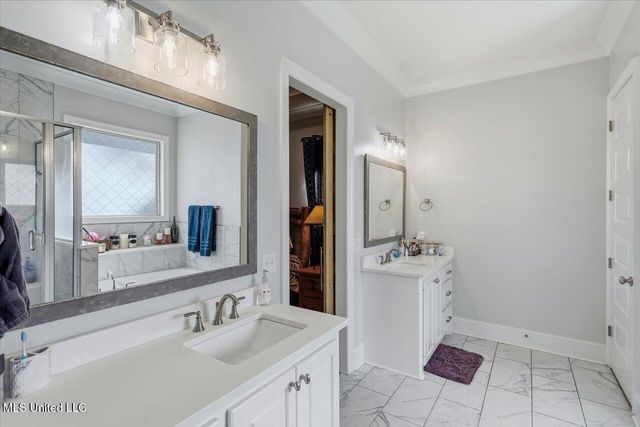 173 Fallen Oaks Drive, Brandon, MS 39047