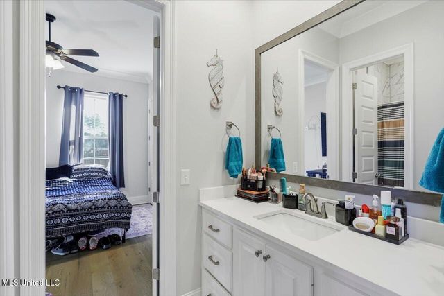 173 Fallen Oaks Drive, Brandon, MS 39047