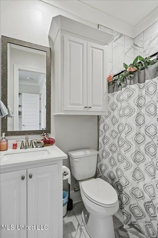 173 Fallen Oaks Drive, Brandon, MS 39047