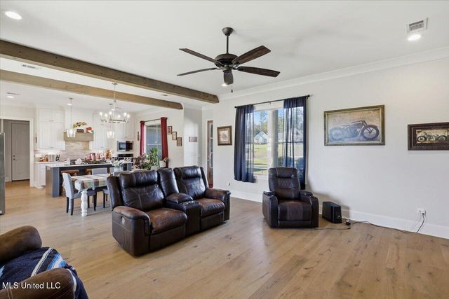 173 Fallen Oaks Drive, Brandon, MS 39047