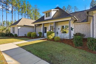 173 Fallen Oaks Drive, Brandon, MS 39047