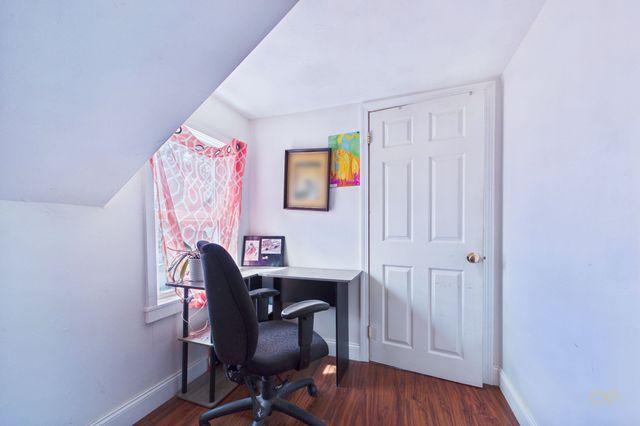 7 Wayne St, Fairhaven, MA 02719