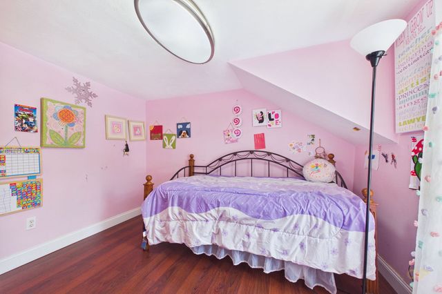 7 Wayne St, Fairhaven, MA 02719