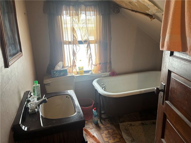 1036 Woodstock Ave, North Union Twp, PA 15445