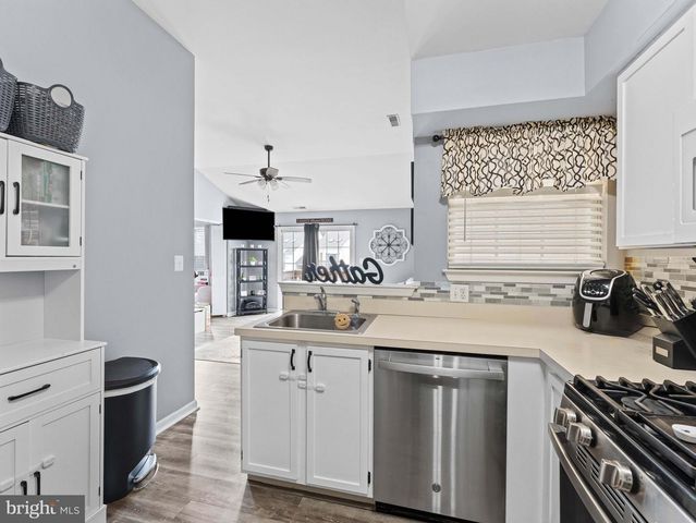 1155 TRISTRAM CIR, Mantua, NJ 08051