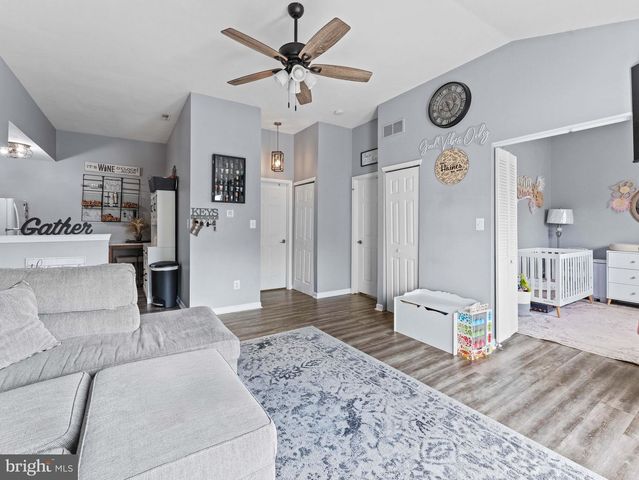 1155 TRISTRAM CIR, Mantua, NJ 08051