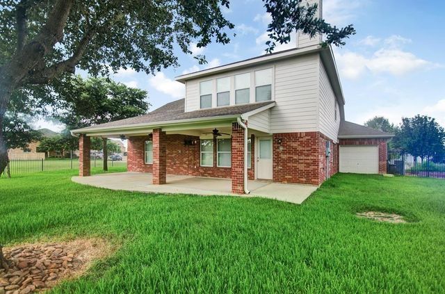 26011 N Lakefair Drive, Richmond, TX 77406