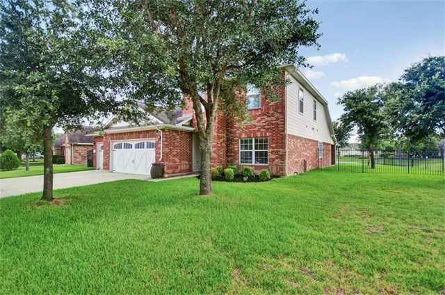 26011 N Lakefair Drive, Richmond, TX 77406