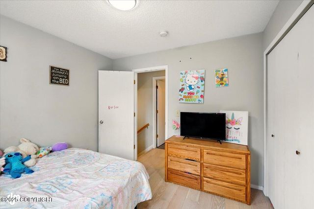751 W Crestwood Avenue, Wasilla, AK 99654