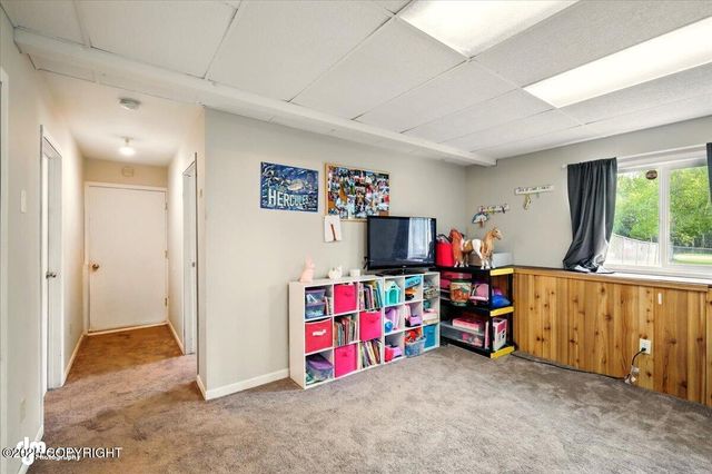 751 W Crestwood Avenue, Wasilla, AK 99654