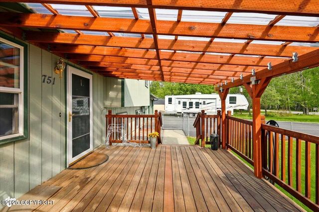 751 W Crestwood Avenue, Wasilla, AK 99654