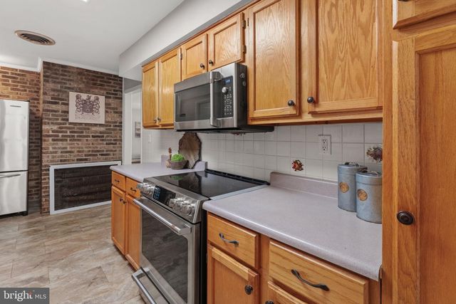 1001 HARBOUR DR, Stafford, VA 22554