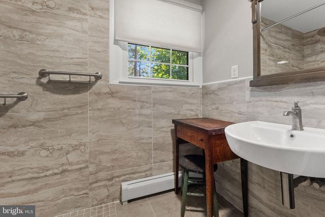 1001 HARBOUR DR, Stafford, VA 22554