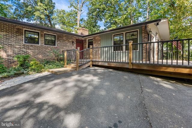 1001 HARBOUR DR, Stafford, VA 22554