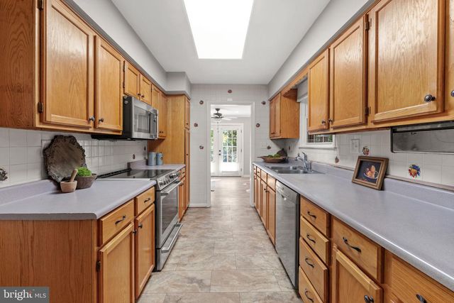 1001 HARBOUR DR, Stafford, VA 22554