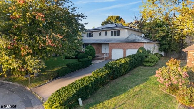 832 Creslyn Ct, Union Twp., NJ 07083