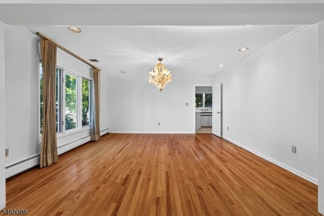 832 Creslyn Ct, Union Twp., NJ 07083