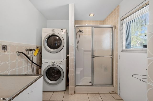832 Creslyn Ct, Union Twp., NJ 07083