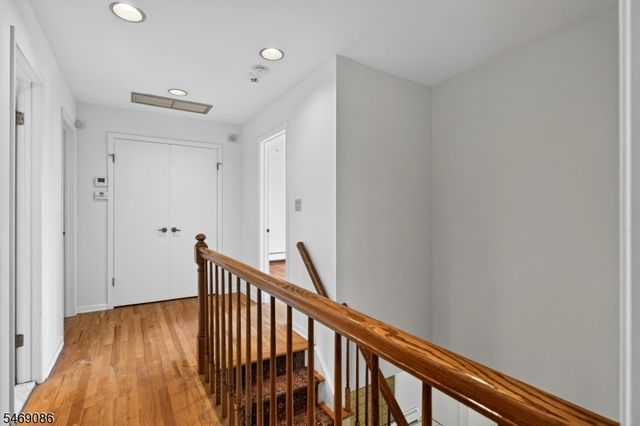 832 Creslyn Ct, Union Twp., NJ 07083