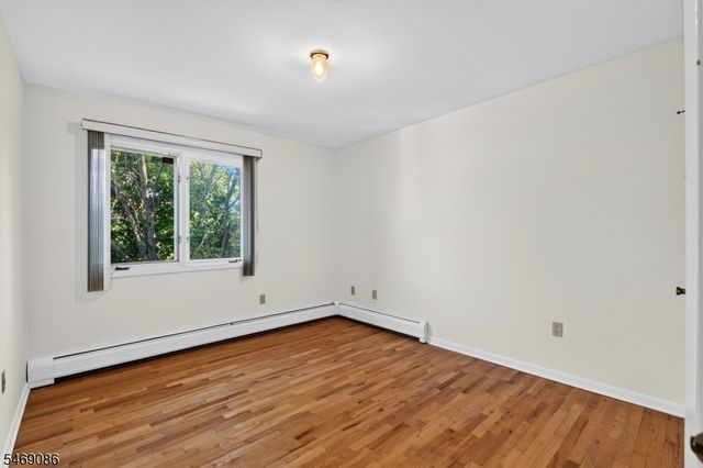 832 Creslyn Ct, Union Twp., NJ 07083