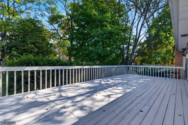 832 Creslyn Ct, Union Twp., NJ 07083