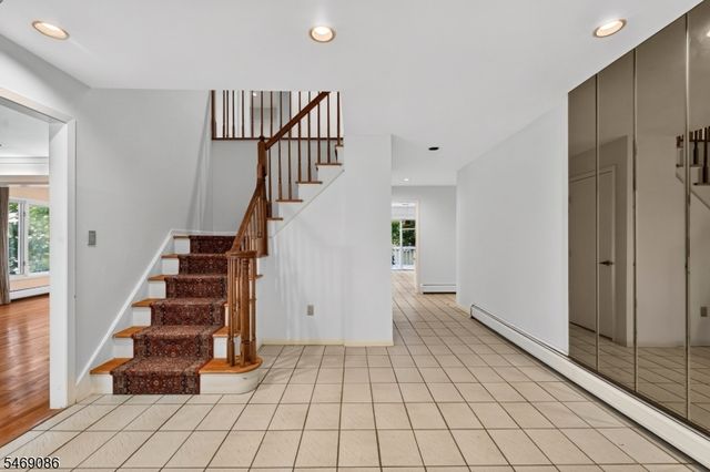 832 Creslyn Ct, Union Twp., NJ 07083