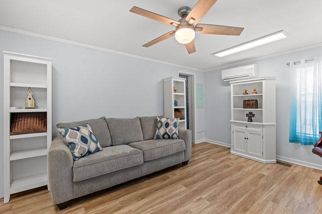 34 Spinnaker Ln., Murrells Inlet, SC 29576